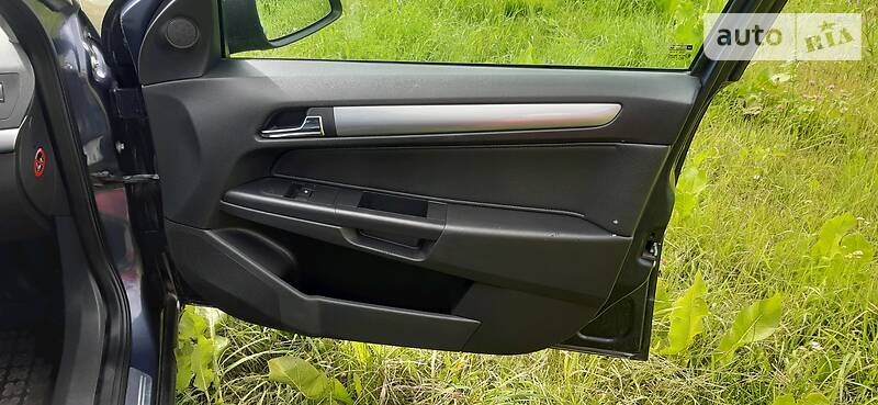 Універсал Opel Astra 2010 в Тлумачі фото 16 Універсал Opel Astra 2010 в Тлумачі