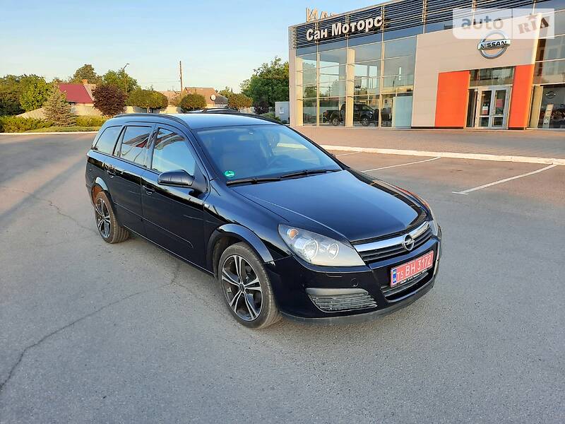 Універсал Opel Astra 2006 в Полтаві