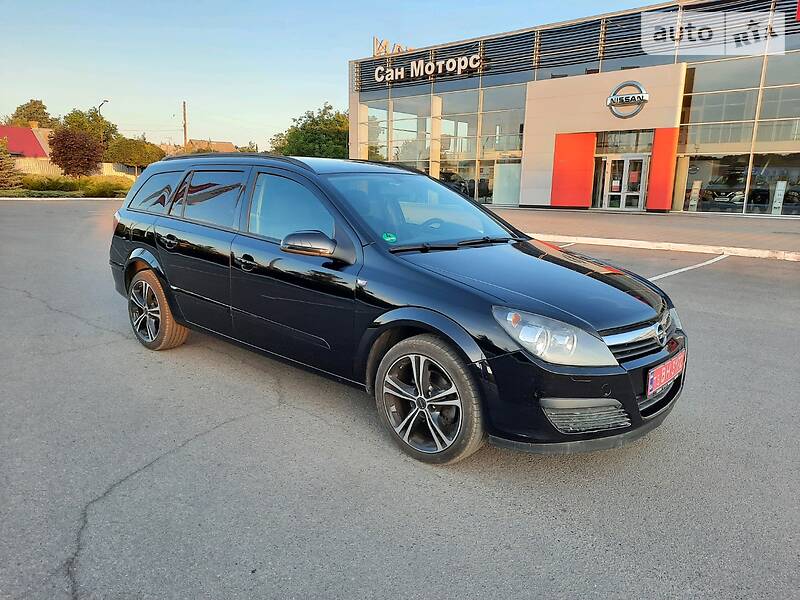 Універсал Opel Astra 2006 в Полтаві