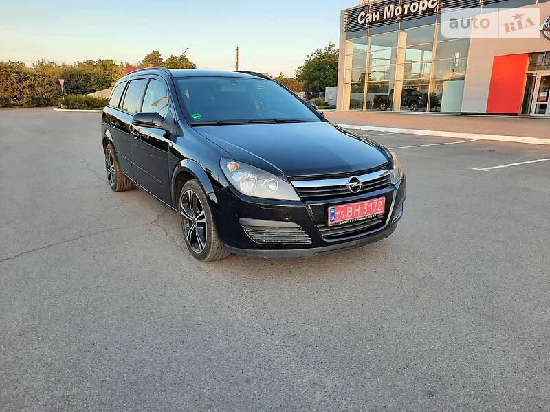 Універсал Opel Astra 2006 в Полтаві