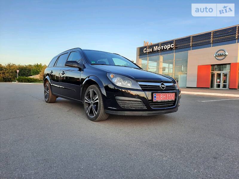 Універсал Opel Astra 2006 в Полтаві
