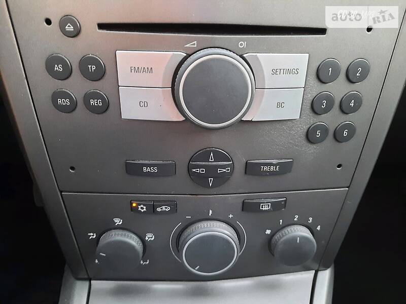 Універсал Opel Astra 2006 в Полтаві