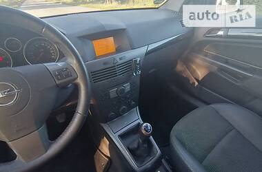 Универсал Opel Astra 2005 в Сумах