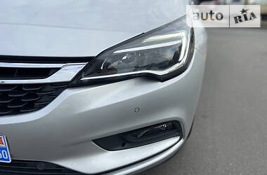 Універсал Opel Astra 2017 в 
