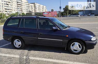 Универсал Opel Astra 1997 в Харькове