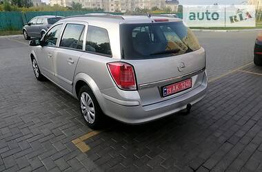Универсал Opel Astra 2005 в 