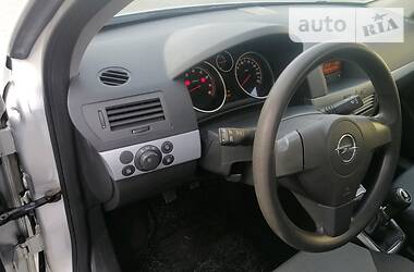 Универсал Opel Astra 2005 в 