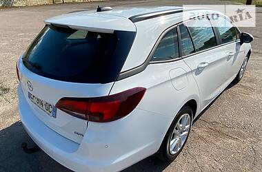 Универсал Opel Astra 2017 в Луцке