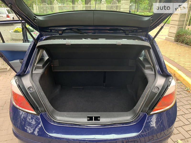 Хетчбек Opel Astra 2005 в Києві