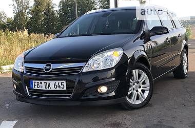 Универсал Opel Astra 2008 в Дрогобыче