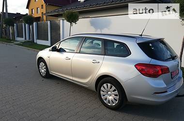 Универсал Opel Astra 2015 в Ковеле