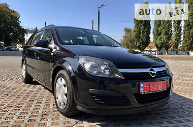 Универсал Opel Astra 2006 в Полтаве