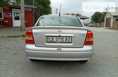 Седан Opel Astra 2002 в Черновцах