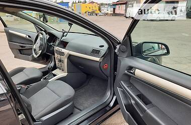 Универсал Opel Astra 2008 в Полтаве