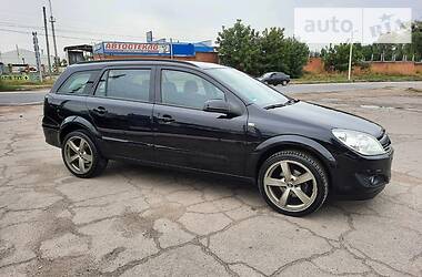 Универсал Opel Astra 2008 в Полтаве