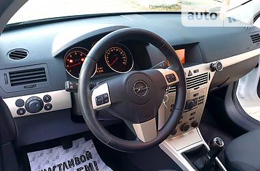 Универсал Opel Astra 2009 в Одессе