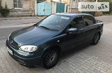 Седан Opel Astra 2004 в Запорожье