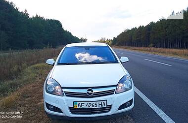 Хэтчбек Opel Astra 2012 в Никополе