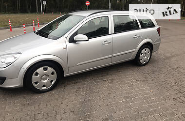 Универсал Opel Astra 2006 в Киеве