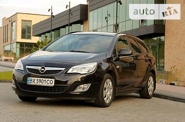Универсал Opel Astra 2011 в 