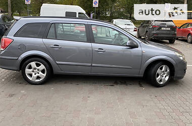 Универсал Opel Astra 2005 в Луцке
