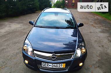 Универсал Opel Astra 2009 в Луцке