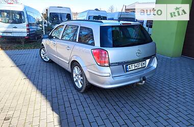 Универсал Opel Astra 2004 в Ивано-Франковске