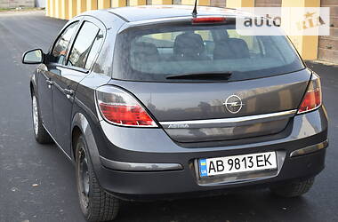 Хэтчбек Opel Astra 2012 в Виннице