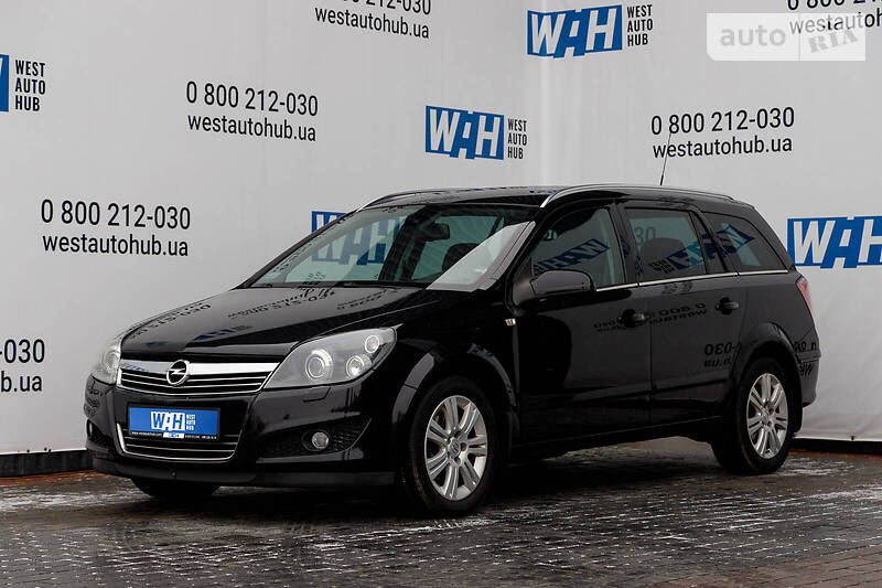 Універсал Opel Astra 2009 в Луцьку