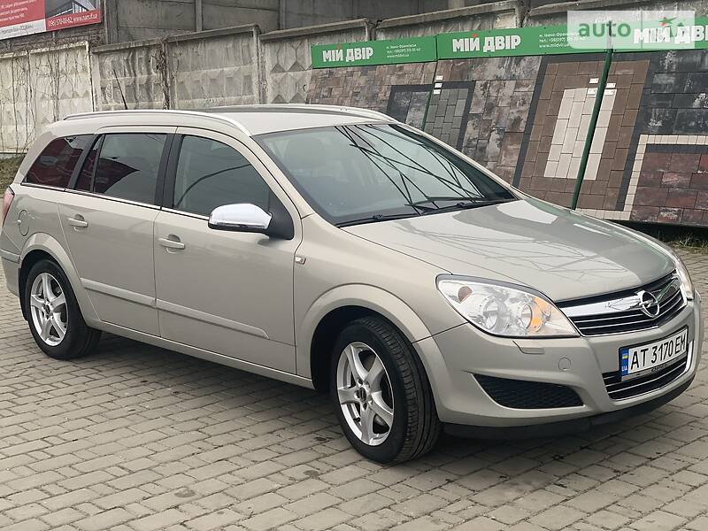 Универсал Opel Astra 2008 в Ивано-Франковске