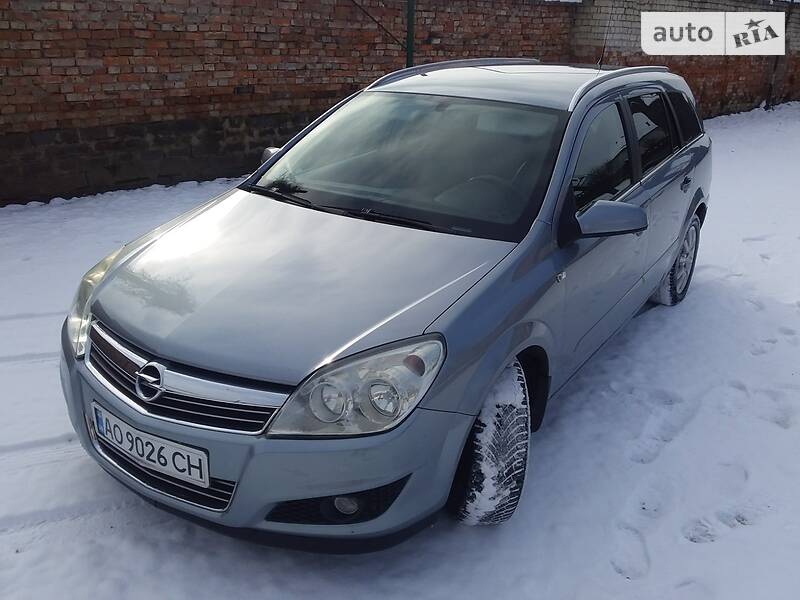 Универсал Opel Astra 2008 в Мукачево