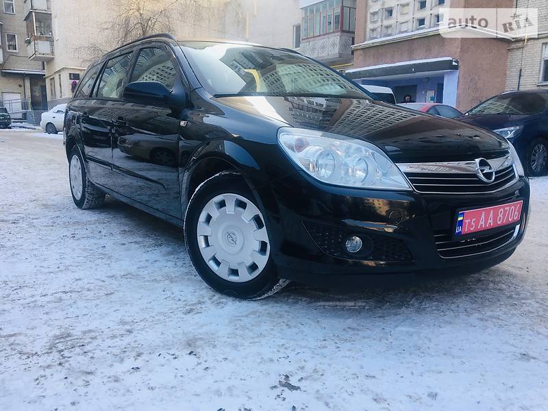 Универсал Opel Astra 2007 в Луцке