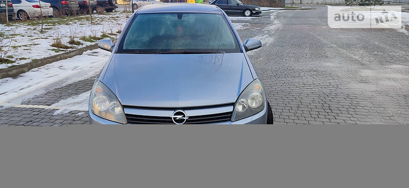 Хэтчбек Opel Astra 2004 в Ивано-Франковске