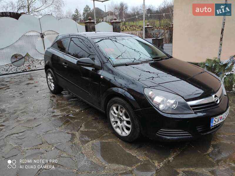 Купе Opel Astra 2006 в Ужгороде