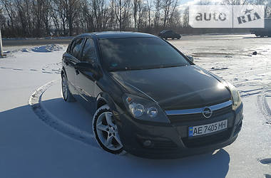 Хетчбек Opel Astra 2004 в Дніпрі