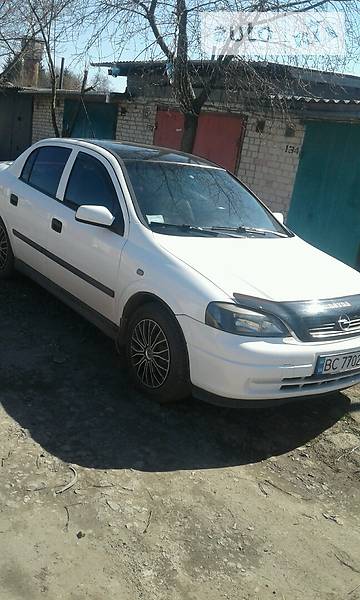 Седан Opel Astra 2006 в Бродах