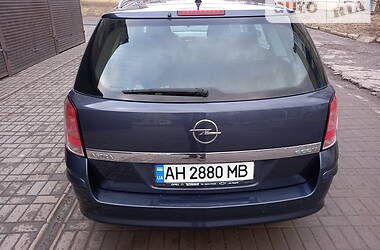 Универсал Opel Astra 2008 в Хмельнике