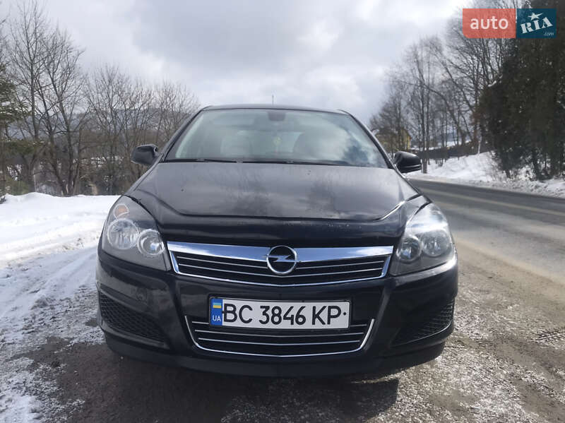 Універсал Opel Astra 2010 в Турці