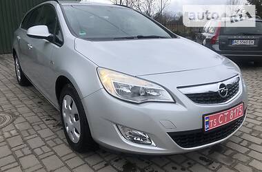 Универсал Opel Astra 2011 в Ковеле