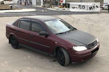 Седан Opel Astra 2006 в Львове