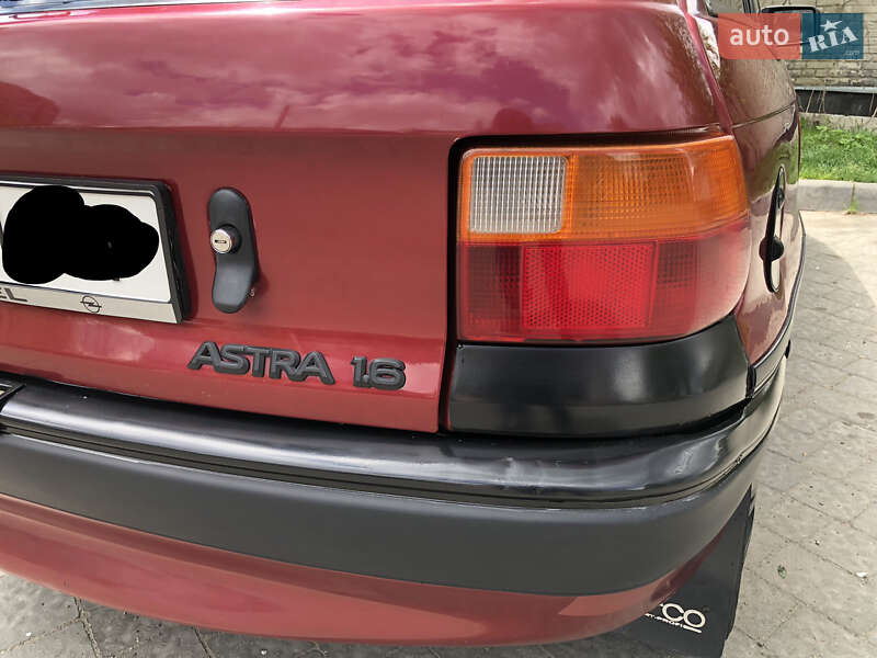 Хэтчбек Opel Astra 1992 в Львове фото 18 Хэтчбек Opel Astra 1992 в Львове