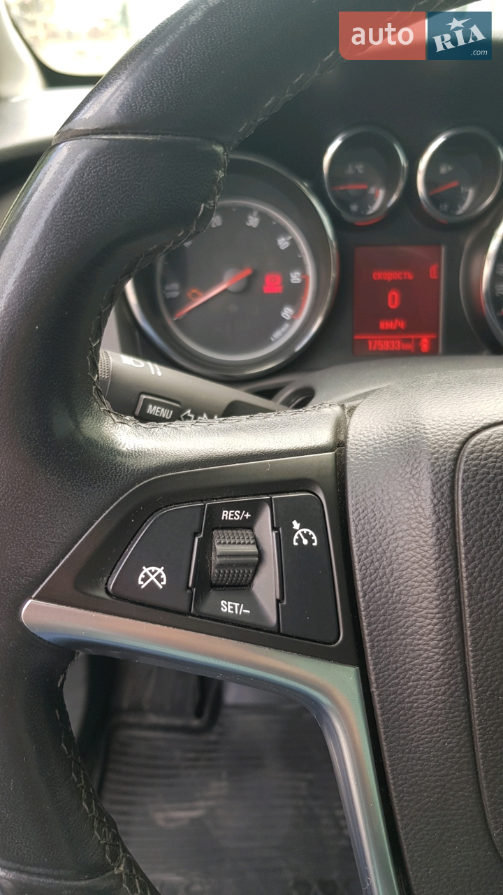 2011 Opel Astra - мініатюра 10