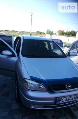 Седан Opel Astra 2004 в Буську