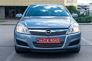 Хетчбек Opel Astra 2008 в Запоріжжі