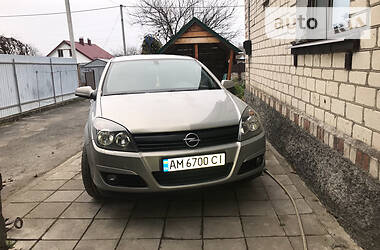 Хэтчбек Opel Astra 2005 в Звягеле