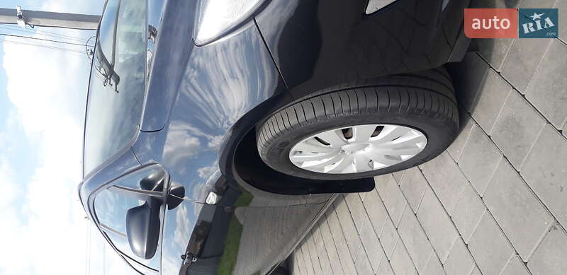 Универсал Opel Astra 2013 в Остроге