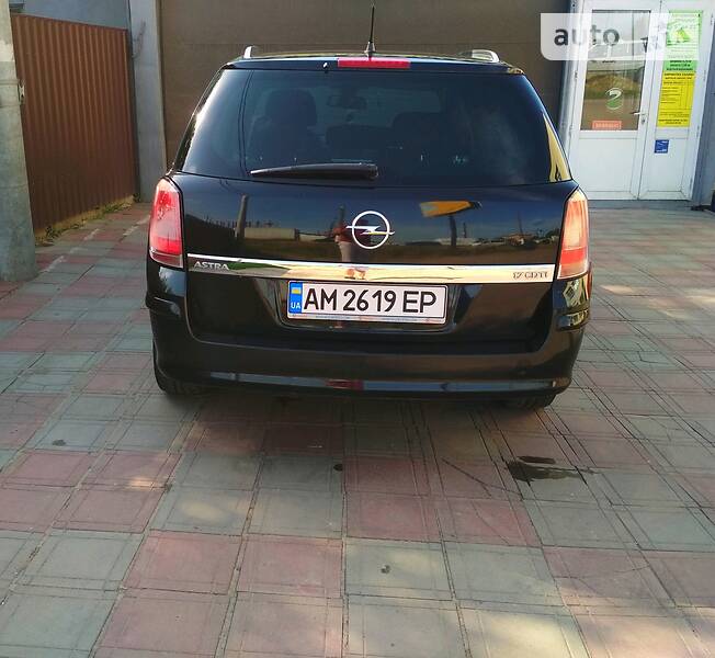 Універсал Opel Astra 2008 в Житомирі
