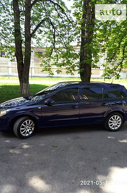 Универсал Opel Astra 2008 в Лохвице