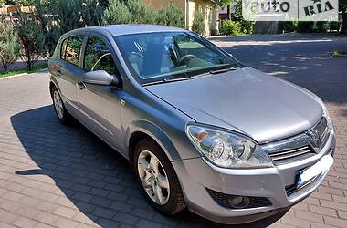 Хетчбек Opel Astra 2007 в 