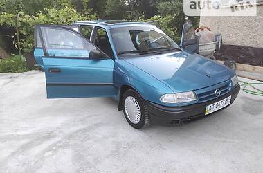 Универсал Opel Astra 1993 в Коломые
